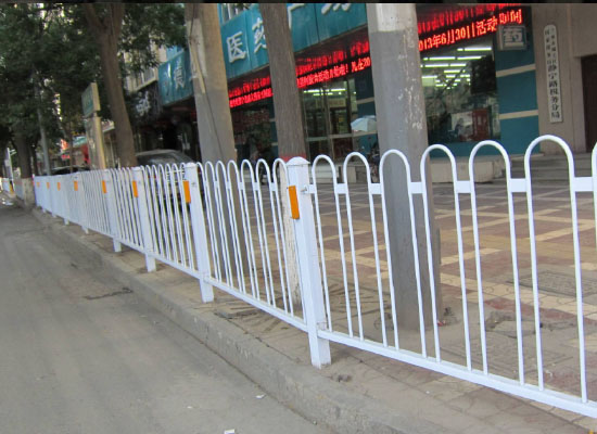 市政道路護欄.jpg